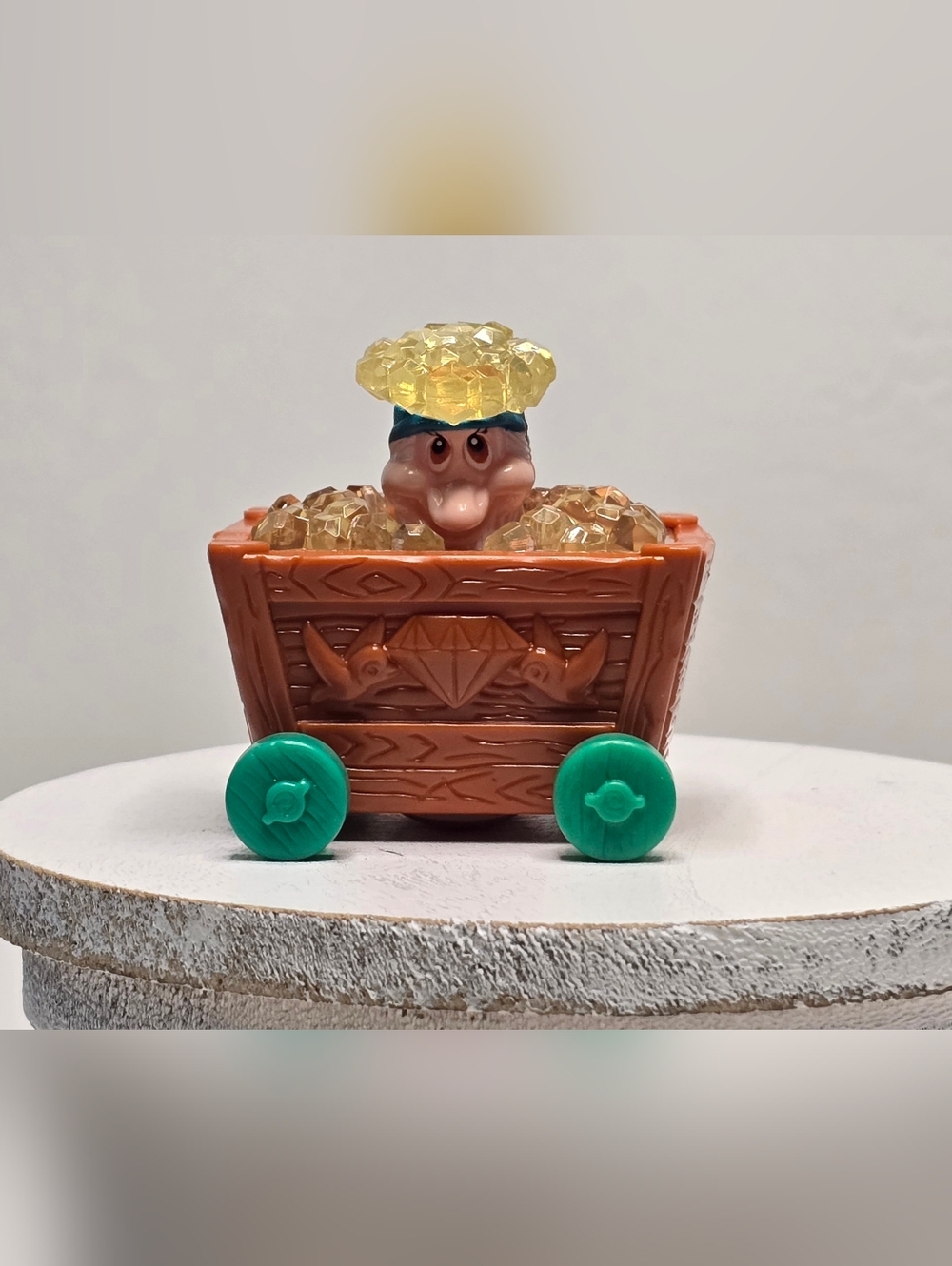 Disney Snow White "Bashful" Diamond Mine cart McDonald's Happy Meal Toy